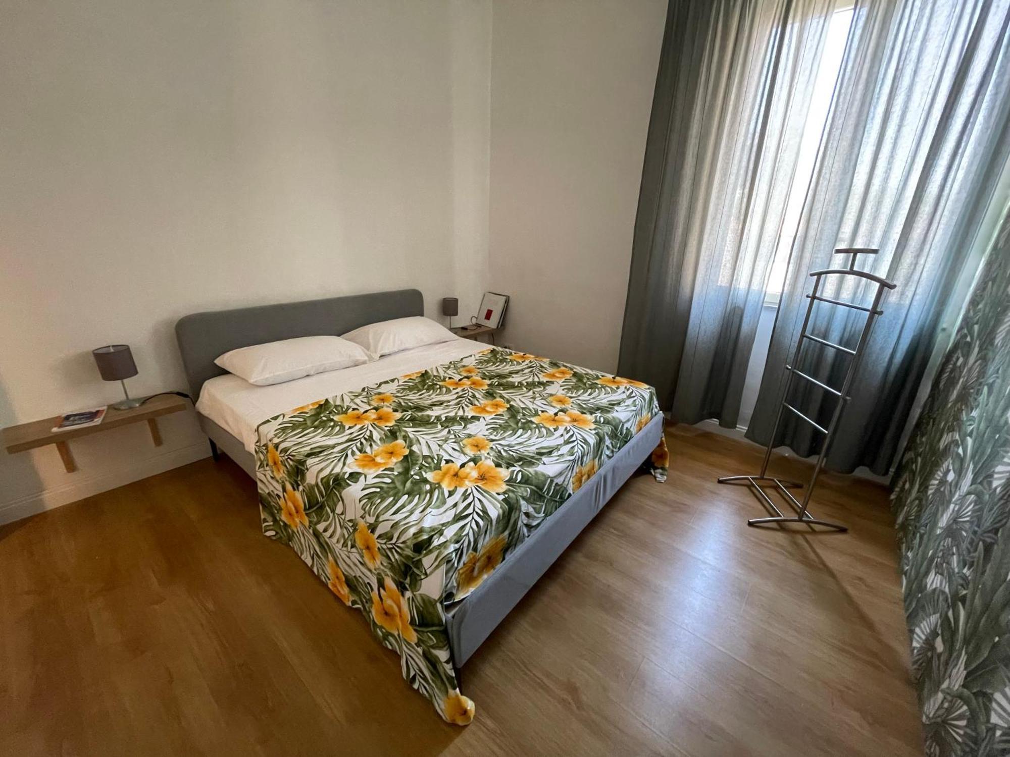 Appartamento Vicino Il Centro Palermo Exteriör bild